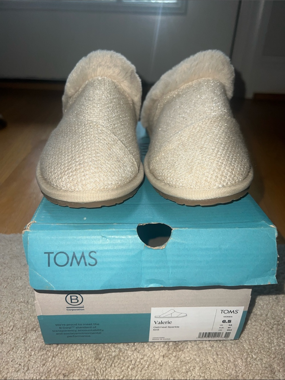 Toms Women's Valerie Oatmeal Sparkle 6.5 - Picture 2 of 6